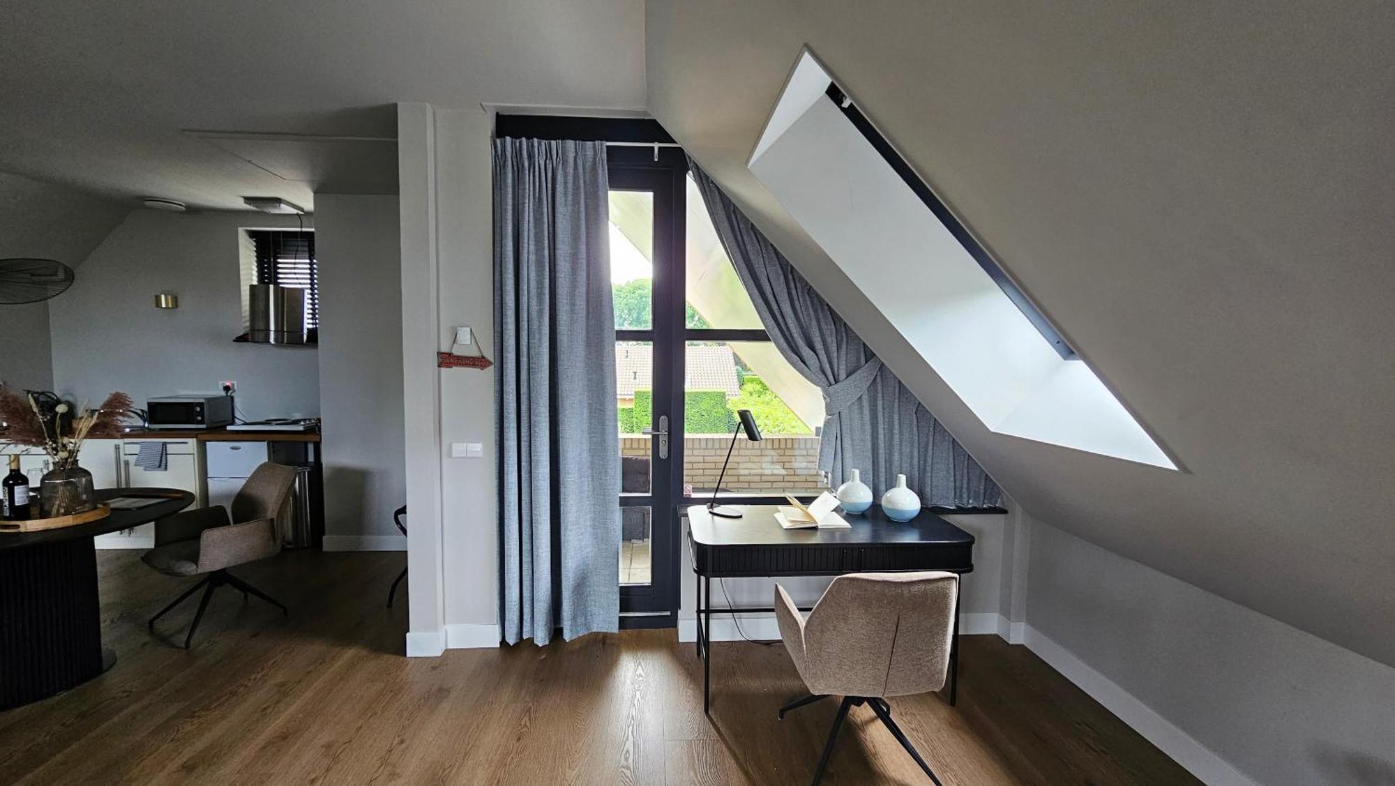 Guest Room Утрехт Экстерьер фото